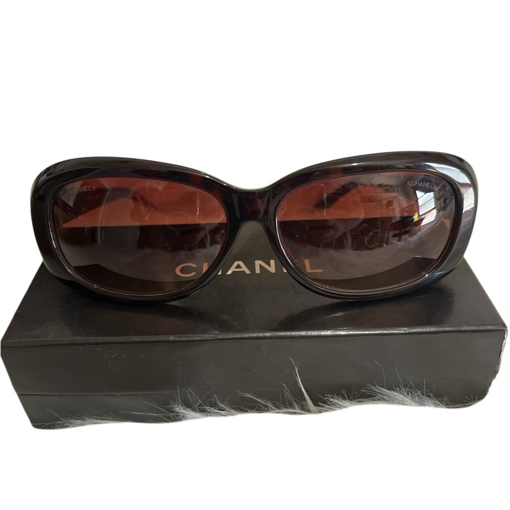 CHANEL Dark Brown Sunglasses
